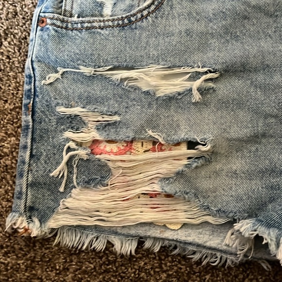 AERO Vintage High Rise Shorty 2.5” shorts - Picture 2 of 5